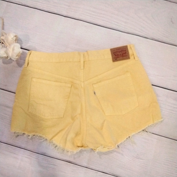 New! Women's Levi's Shorts 🌞 nwot - Picture 2 of 6